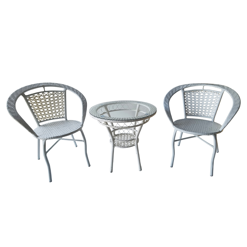 Rattan-Terrassenstuhl mit breiter Rückenlehne, kleiner runder Couchtisch, 3-teiliges Set